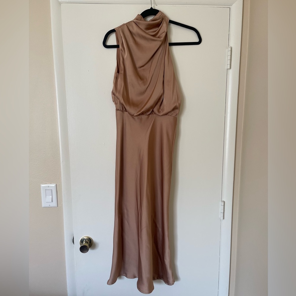 Elegant Tan Sleeveless Gown